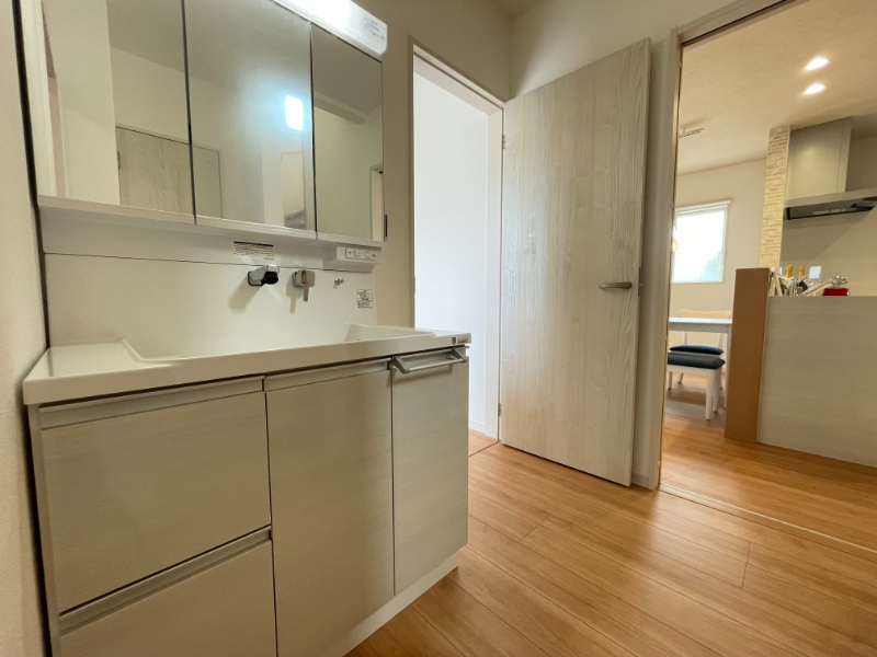 久留米市北野町 新築一戸建て 1号地モデルハウス：洗面室