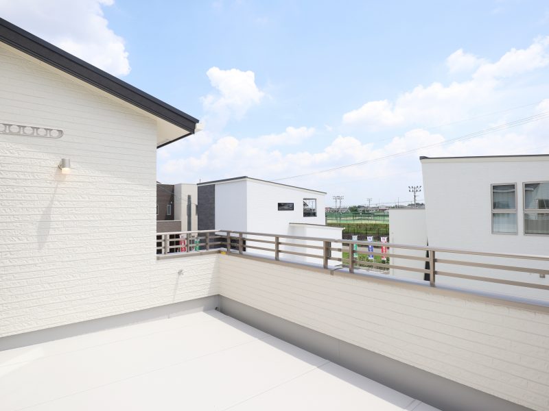 熊本市北区植木町　新築一戸建て　７号地モデルハウス　バルコニー
