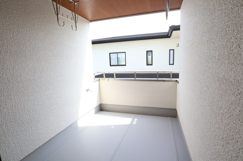 熊本市西区中島町　新築一戸建て　2号地モデルハウス　【インナーバルコニーで急な雨でも安心！】