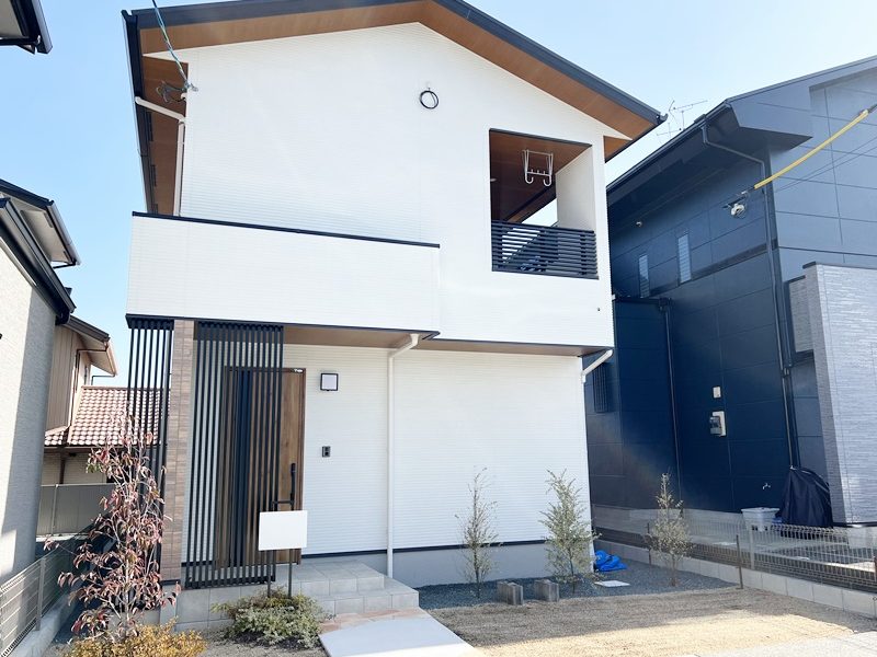 熊本市北区飛田2丁目　新築一戸建て　5号地モデルハウス　【白を基調としたオシャレな外観】