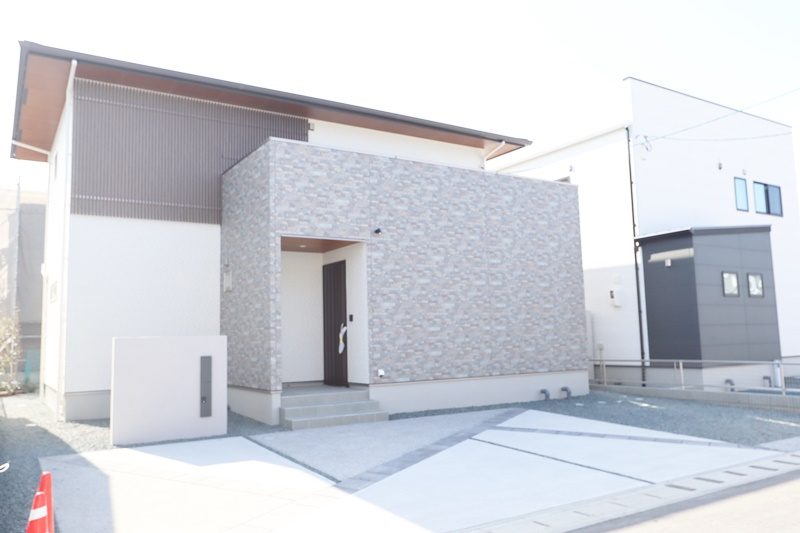 熊本市西区中原町　新築一戸建て　10号地モデルハウス 外観