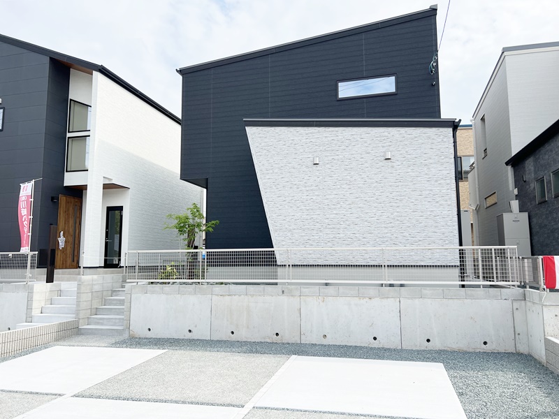 熊本市東区神園2丁目　新築一戸建て　２号地モデルハウス【駐車場も広々三台分完備！！】