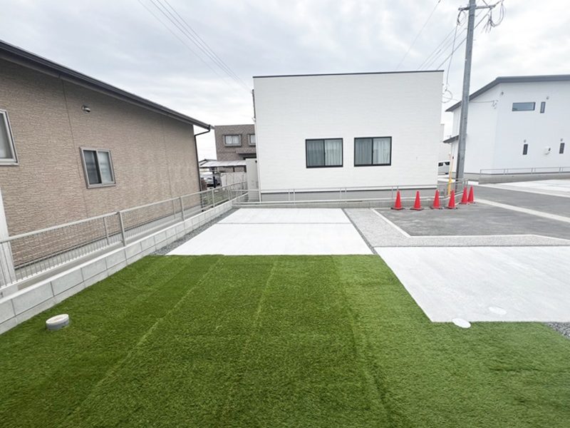 熊本市西区中島町　新築一戸建て　1号地モデルハウス【駐車スペースもしっかり確保しているので、御友人やご親戚を呼ばれた際でも駐車スペースには困りません！】