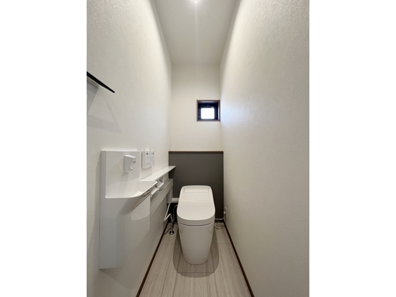 11号地　1階トイレはPanasonicアラウーノタンクレストイレを採用。汚れをしっかり落とす激落ちバブルでめんどうなトイレ掃除を短縮します！